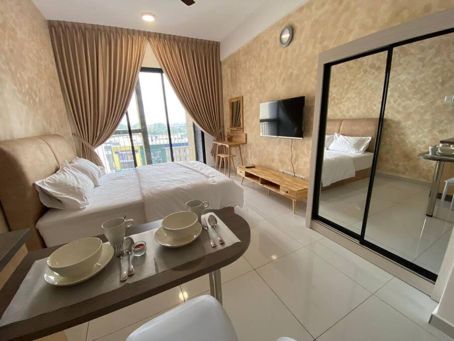 Cozy Sky Trees With Balcony, Smart Tv , Aeon & Pool Pangsapuri *